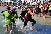 Vom schwimmen geht es zum Radfahren... (Foto: Martin Schmitz)